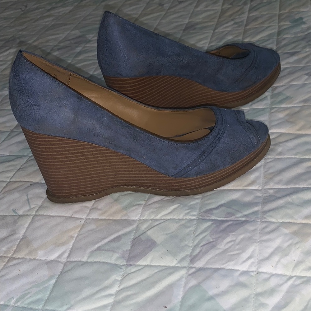 LOWER EAST SIDE Blue Peep Toe Heels